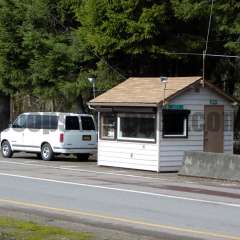 Gates (Mill City) Oregon Weigh Station Truck Scale Picture  Gates Weigh Station Scale House